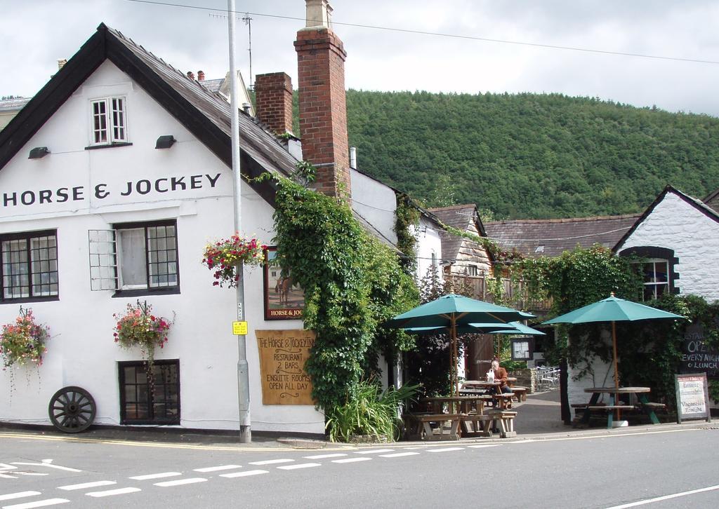 The Horse & Jockey Inn Найтън Екстериор снимка