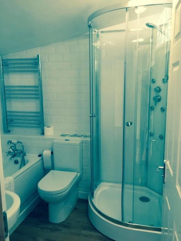 The Horse & Jockey Inn Найтън Екстериор снимка