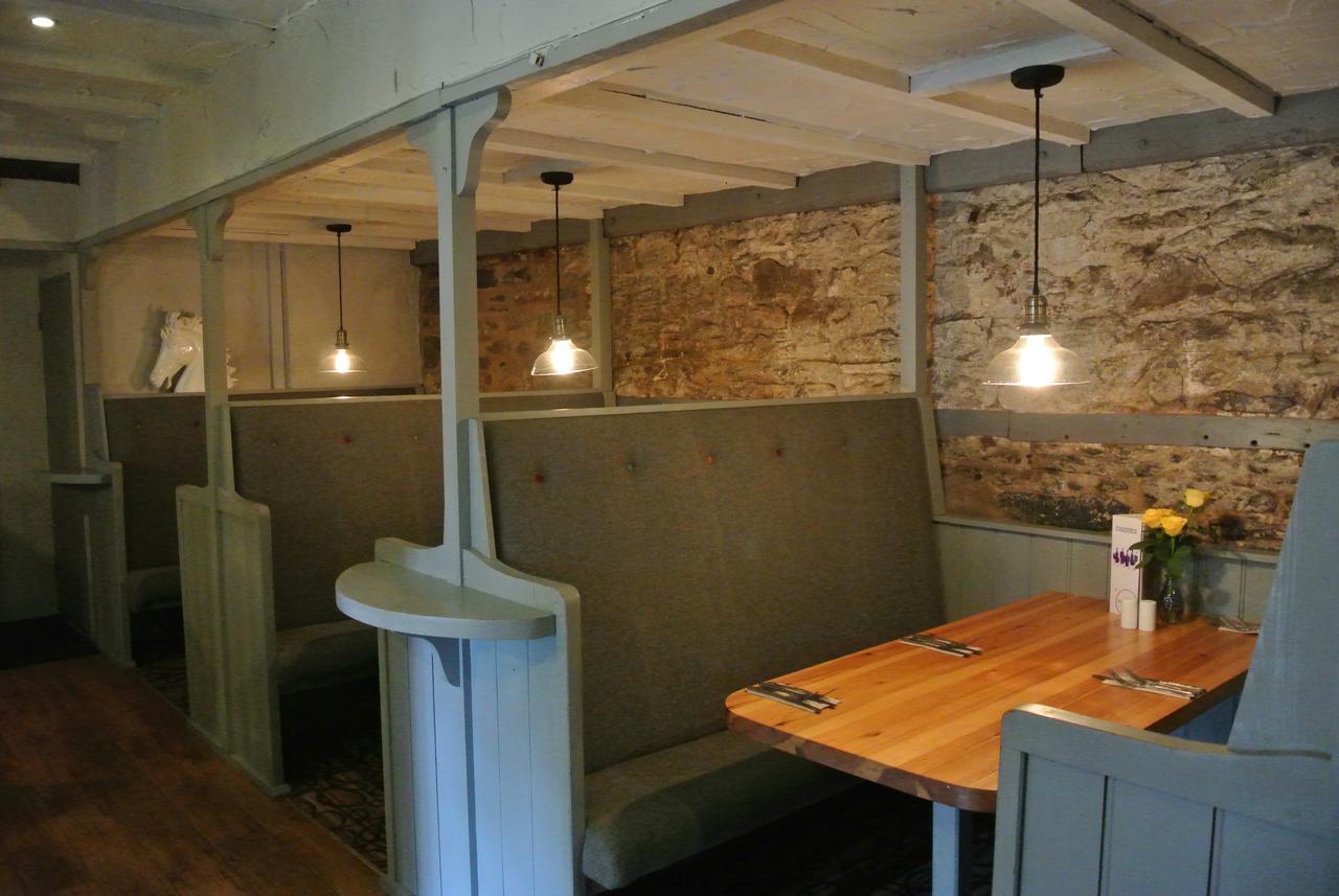 The Horse & Jockey Inn Найтън Екстериор снимка