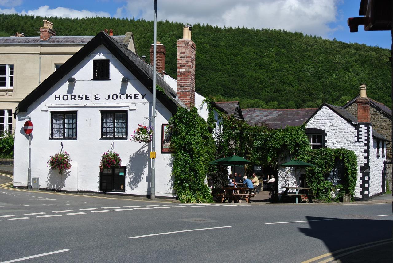 The Horse & Jockey Inn Найтън Екстериор снимка